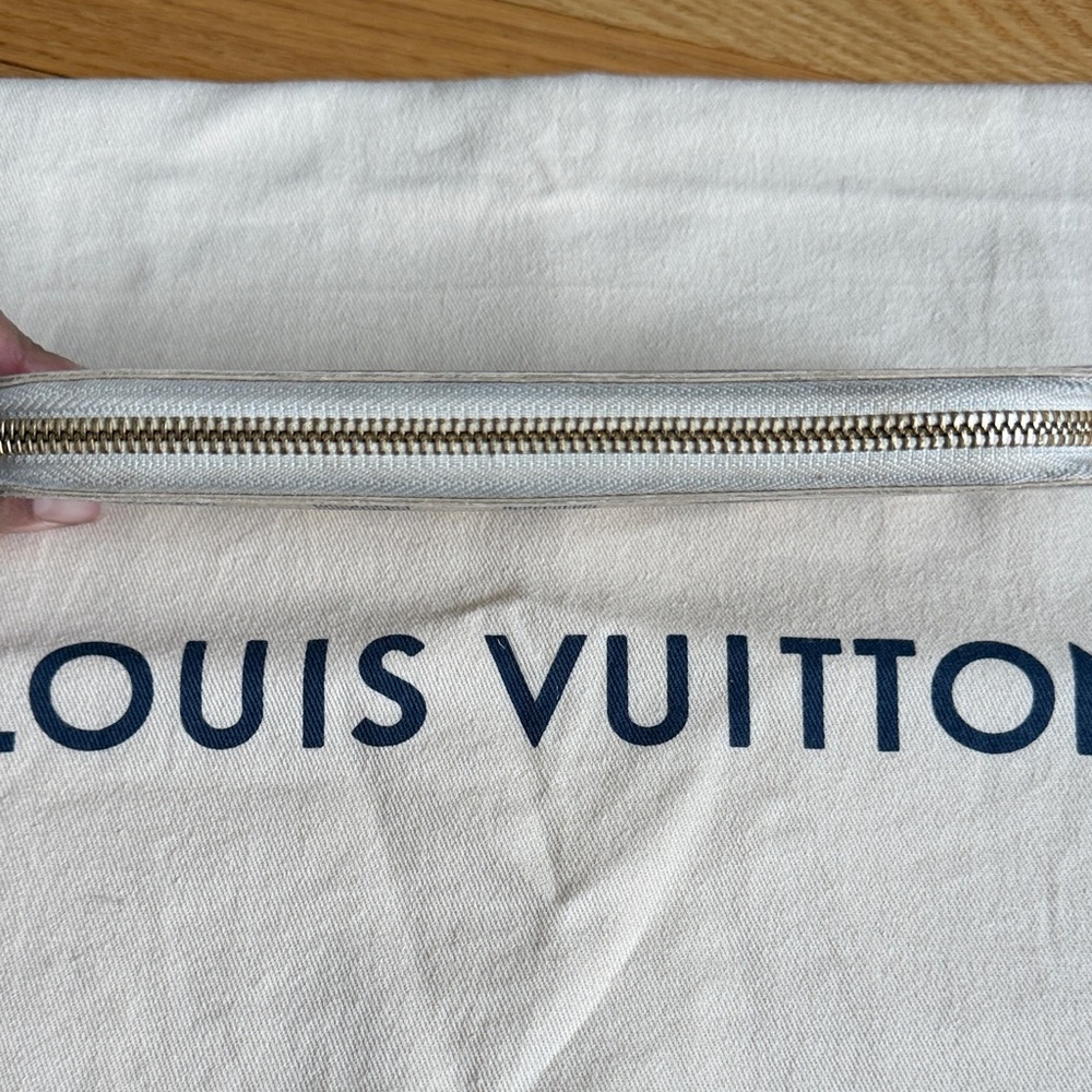 Louis Vuitton Clémence Wallet - Picture 4 of 12